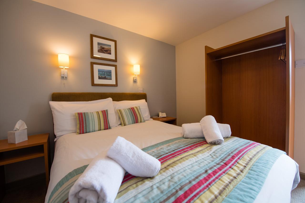 Hotel Monachty Aberaeron Exterior foto