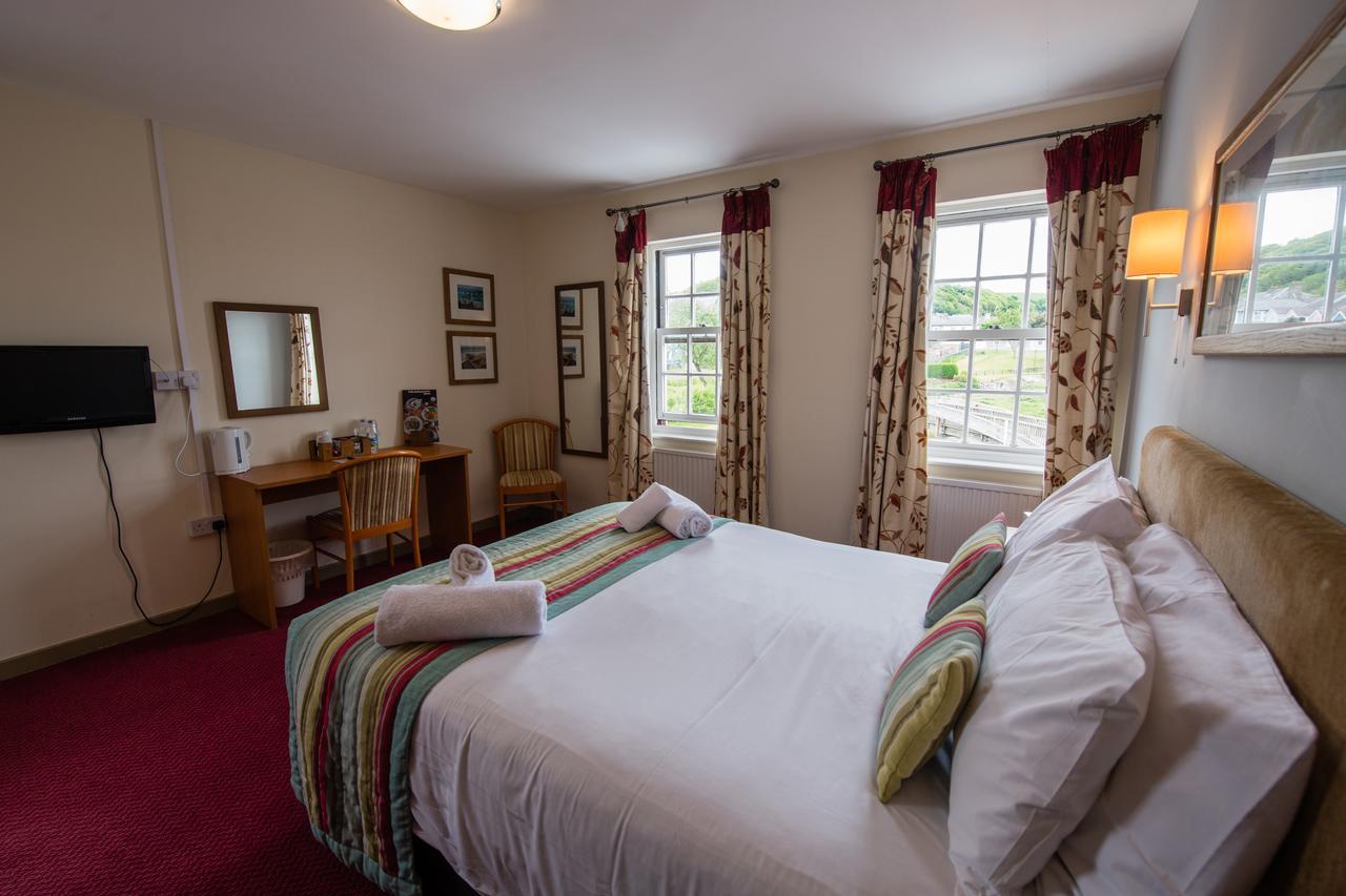 Hotel Monachty Aberaeron Exterior foto