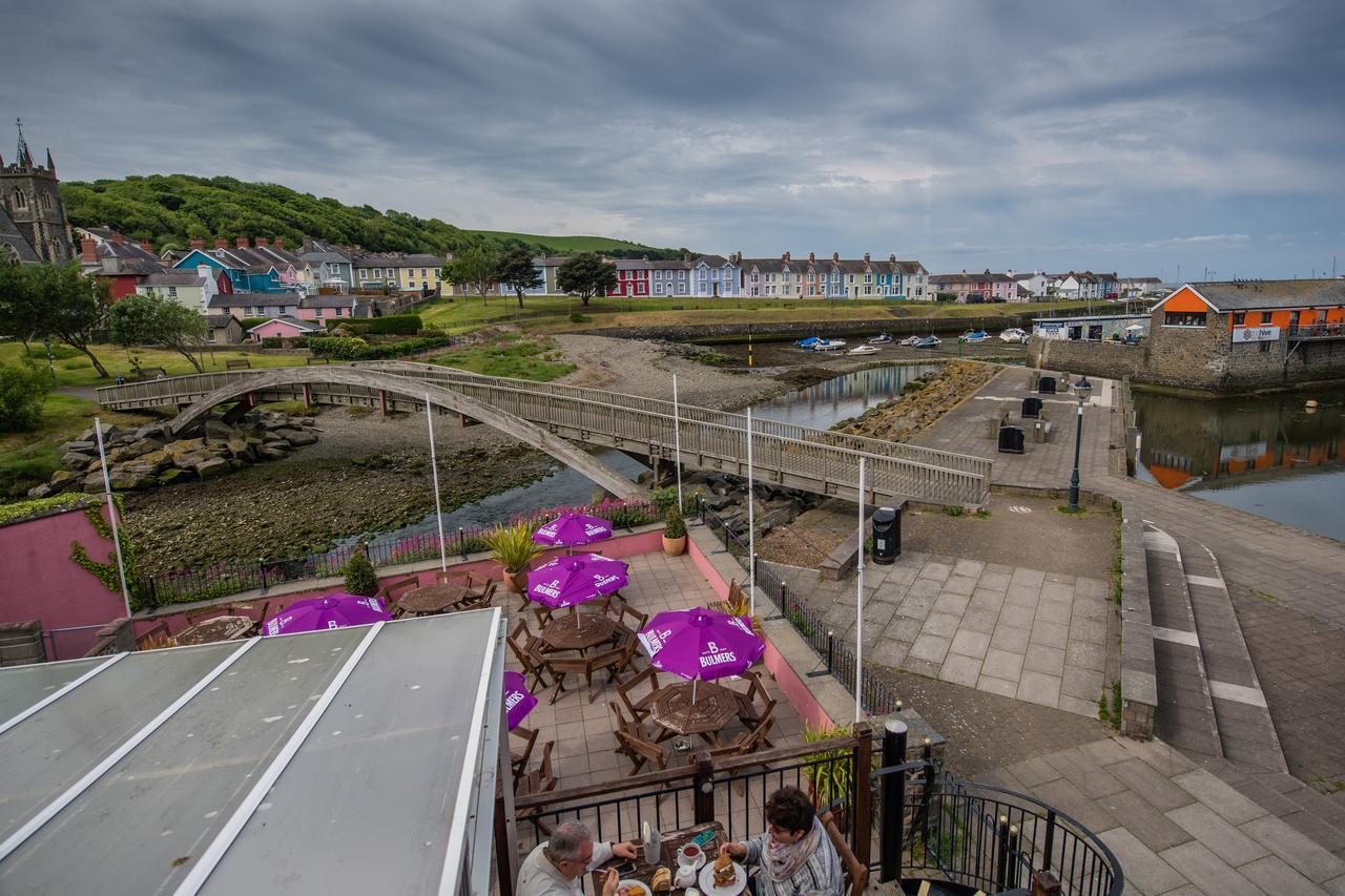 Hotel Monachty Aberaeron Exterior foto