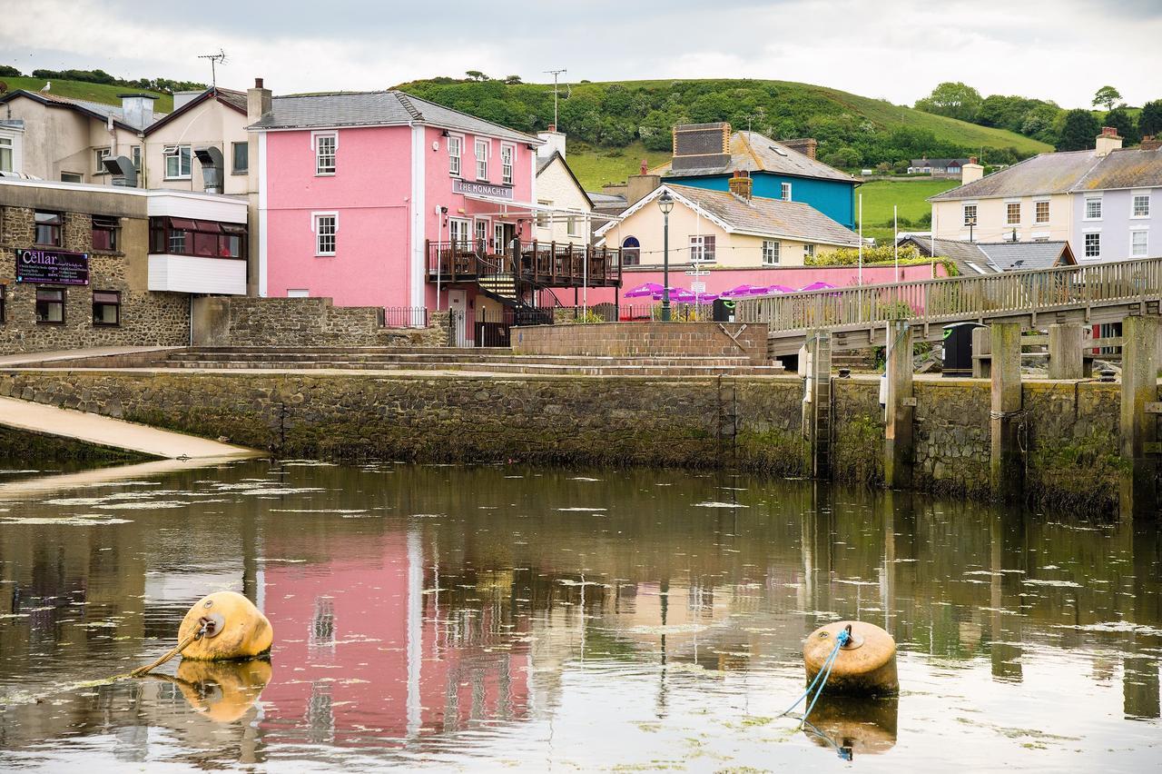 Hotel Monachty Aberaeron Exterior foto