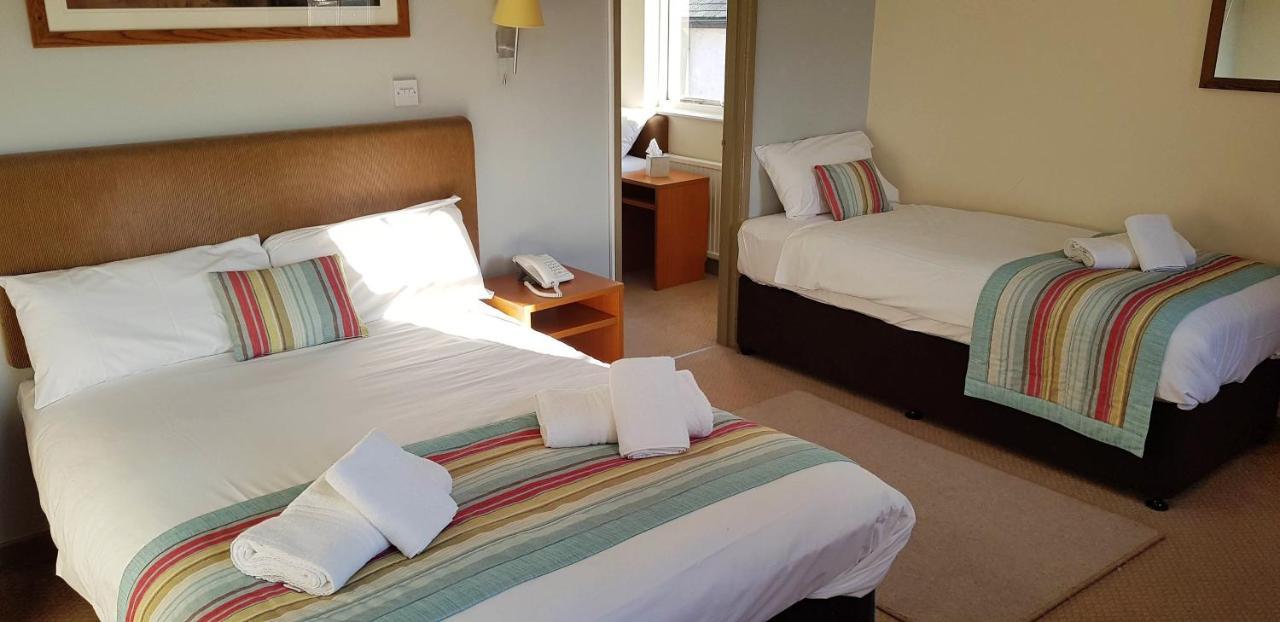 Hotel Monachty Aberaeron Exterior foto
